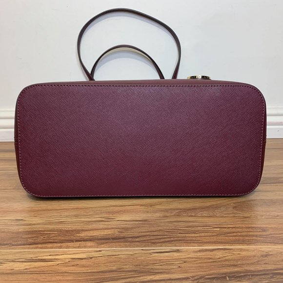❤️❤️SOLD❤️❤️Michael Kors Leather Purse💜 - Picture 5 of 16